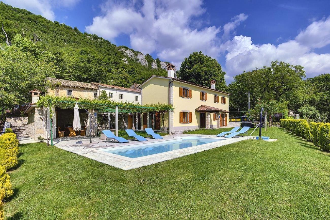 Villa Bella Lupoglav  Екстер'єр фото