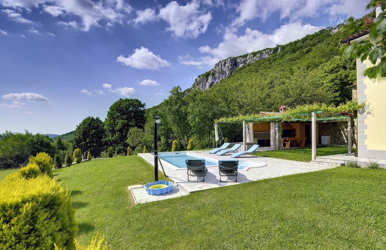Villa Bella Lupoglav  Екстер'єр фото